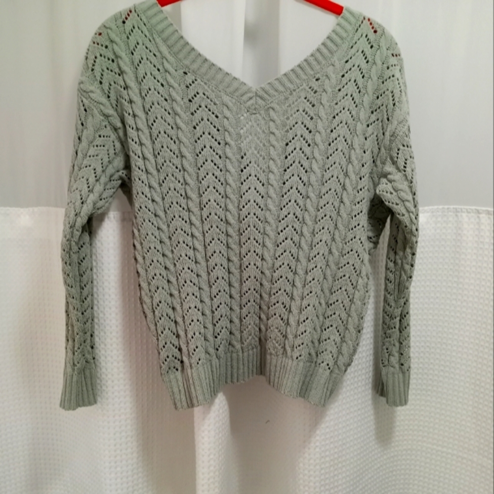 Jessica Simpson twist back sweater. EUC.  Size xs.